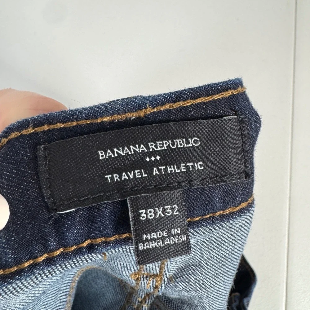 Banana Republic Athletic Travel Jeans Mens 38x32 Blue Indigo Wash Denim Basic